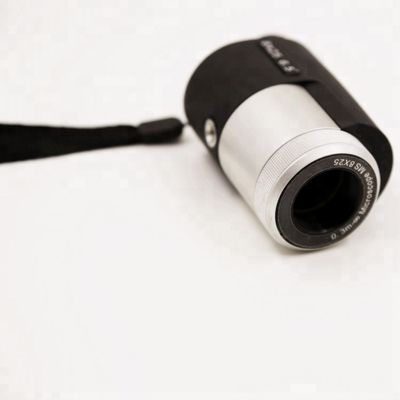 8x25 작은 육안으로 보이지 않는 모노큘러 FMC BAK4 높은 지수 자동차는 큰 시계를 집중시킵니다