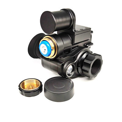 NVG10 헬멧은 야간 시력 모노크룰러 1x24mm을 탑재했습니다